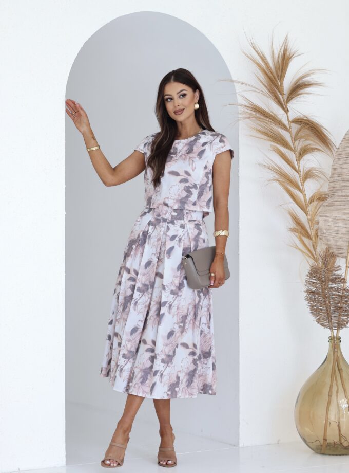 Szykowny komplet ze spódnicą